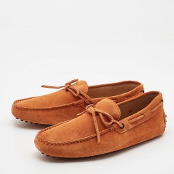 مملوكة مسبقًا Tod's Orange Suede Gommino Driving Loafers Size 40