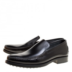 مملوكة مسبقًا Tod's Black Glazed Leather Loafers Size 45