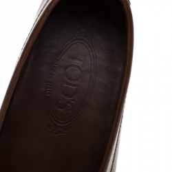 مملوكة مسبقًا حذاء لوفرز تودز سليب أون جلد بني مقاس 41.5