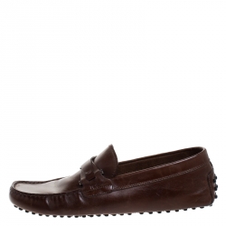 مملوكة مسبقًا حذاء لوفرز تودز سليب أون جلد بني مقاس 41.5