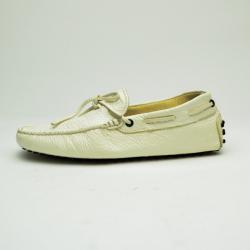مملوكة مسبقًا Tod's Cream Patent Gommino Driving Leather Loafers Size 37
