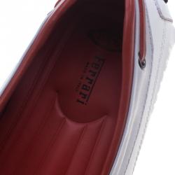 Pre Owned حذاء لوفرز تودز فور فيراري جلد أحمر وأبيض بفيونكة مقاس 43