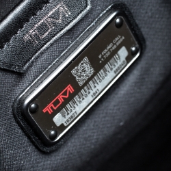 Pre Owned Tumi Black Nylon Messenger Bag