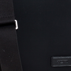 Pre Owned Tumi Black Nylon Messenger Bag