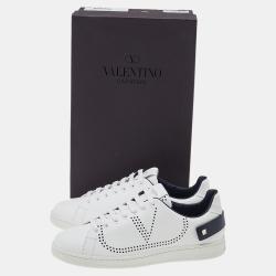 مملوكة مسبقًا Valentino White/Black Leather Backnet Low Top Sneakers Size EU 42