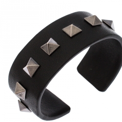 Pre Owned Valentino Rockstud Black Leather Open Cuff Bracelet