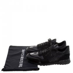 Pre Owned حذاء رياضي فالنتينو روكرانر سويدي وجلد كاموفلاج أسود مقاس 42