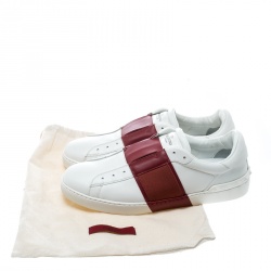 Pre Owned حذاء رياضي فالنتينو سليب اون تفاصيل مخطط جلد لونين مقاس 44