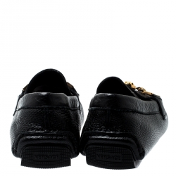 Pre Owned حذاء لوفرز فرساتشي تفاصيل سلسلة أيقونة مادوسا جلد حُبيبي أسود مقاس 42