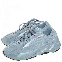 مملوكة مسبقًا حذاء رياضي ييزي x اديداس بوست 700 V2 تريكو قطن أزرق مقاس 44