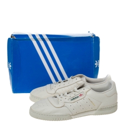 Pre Owned حذاء رياضى ييزي x اديداس باوربيس كالاباساس جلد أبيض مقاس 46.5 