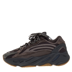 Pre Owned Yeezy x Adidas Grey Nubuck and Leather Boost 700 V2 Geode Sneakers Size 38