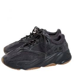 مملوكة مسبقًا Yeezy x Adidas Utility Grey Boost 700 Wave Runner Sneakers Size 42