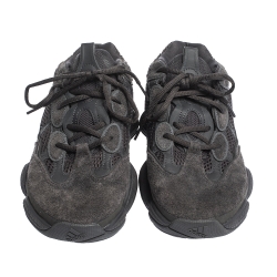 مملوكة مسبقًا حذاء رياضي ييزي x اديداس "ييزي 500 يوتيليتي" سويدي و شبك رصاصي مقاس 41.5