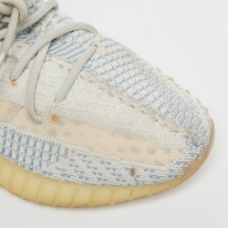 Pre Owned Yeezy x Adidas Light Blue/White Knit Fabric Boost 350 V2 Cloud White Sneakers Size 43 1/3