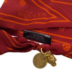 مملوكة مسبقًا Alexander Mcqueen Red Bird Dragonfly Silk Cape Scarf