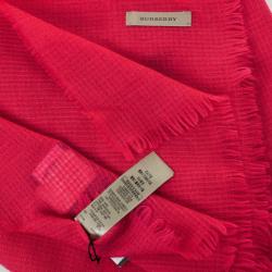 مملوكة مسبقًا Burberry Pink Cashmere Scarf