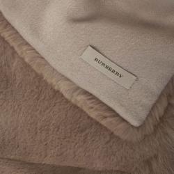 مملوكة مسبقًا Burberry Beige Rabbit Fur and Cashmere 140x20cm Stole