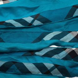 مملوكة مسبقًا Burberry Blue Silk Novacheck Stole