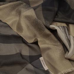 مملوكة مسبقًا وشاح بربري نوفاتشيك ذهبي باهت