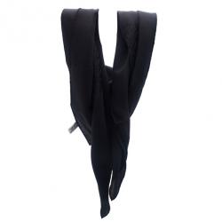 Pre Owned وشاح شانيل شعار شانيل أسود مربع