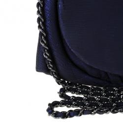 Pre Owned حقيبة شانيل هاف مون أرجوانية جلد براق بسلسلة