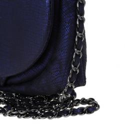 Pre Owned حقيبة شانيل هاف مون أرجوانية جلد براق بسلسلة