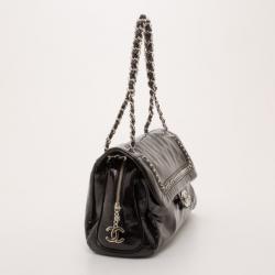 Pre Owned Chanel Black Luxe Ligne Shoulder Bag