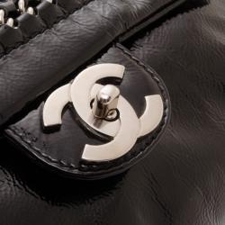 Pre Owned Chanel Black Luxe Ligne Shoulder Bag