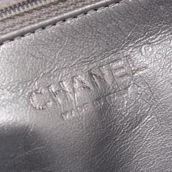 Pre Owned Chanel Black Luxe Ligne Shoulder Bag