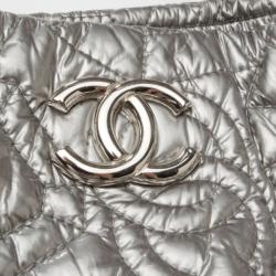 Pre Owned Chanel Large Quilted Patent Vinyl Tote