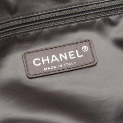 Pre Owned Chanel Large Quilted Patent Vinyl Tote