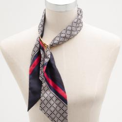 Pre Owned Gucci Scarf With Gold 'GG' Logo