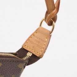 مملوكة مسبقًا Louis Vuitton Monogram Pochette Accessories Shoulder Bag 