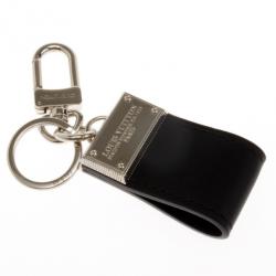 مملوكة مسبقًا Louis Vuitton Black Leather Keyring