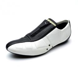 Pre Owned Louis Vuitton Black and White Sneakers size 43.5