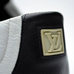 Pre Owned Louis Vuitton Black and White Sneakers size 43.5