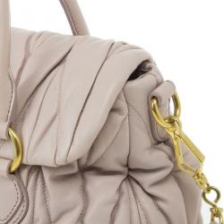 مملوكة مسبقًا Miu Miu Pink Leather Matelasse Turnlock Satchel