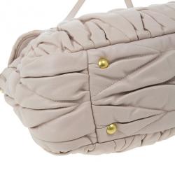 مملوكة مسبقًا Miu Miu Pink Leather Matelasse Turnlock Satchel