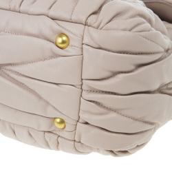 مملوكة مسبقًا Miu Miu Pink Leather Matelasse Turnlock Satchel
