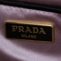 مملوكة مسبقًا Prada Black Satin Clutch
