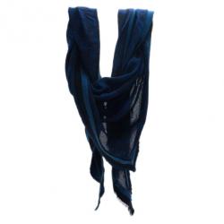 مملوكة مسبقًا وشاح كوفيه اليكساندر ماكوين مودال كشمير أزرق بجمجمة مثلثة للجنسين