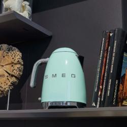 Smeg 50's Retro Style Kettle,1.7 Liter (Available for UAE Customers Only)