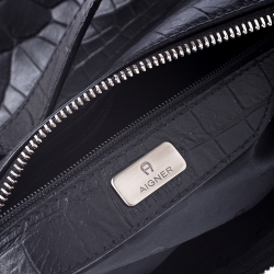 Pre Owned Aigner Black Croc Embossed Leather Shoulder Bag