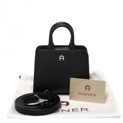 Pre Owned Aigner Black Leather Micro Cybill Crossbody Bag
