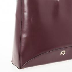 Pre Owned Aigner Burgundy Leather Vintage Hobo Bag