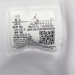 Air Jordans White Leather Jordan 1 Low Sneakers Size 40