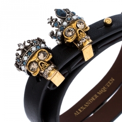 مملوكة مسبقًا Alexander McQueen King Queen Skull Embellished Black Leather Double Wrap Bracelet