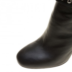 Pre Owned Alexander McQueen Black Leather Eyelet Cuff Ankle Boots Size 40