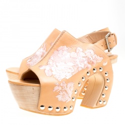 Pre Owned Alexander McQueen Peach Leather Embroidered Slingback Wooden Clogs Size 39